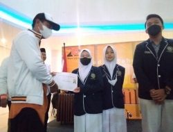 Ikuti Debat Competition, Siswa SMAN 1 Tanjungpinang Raih Penghargaan Best Speaker