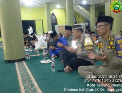 Sertu Supriyadi Dan Bhabinkamtibmas Hadiri Pembukaan MTQH XVIII Tingkat Kelurahan