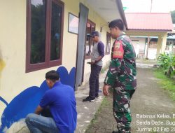 Serda Dede Sugianto Bantu Pengecatan Gedung Aula Kantor Lurah