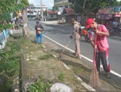 Babinsa Kampung Baru Ingatkan Warga Jaga Kebersihan Lingkungan