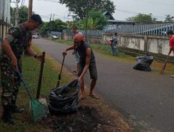 Bersama Warga Binaan, Serda Hardiansyah Lakukan Gotong Royong