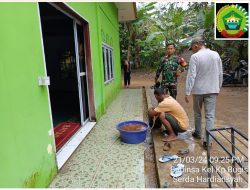 Ciptakan Kebersihan Masjid, Serda Hardiansyah Berbaur Dengan Warga Binaan