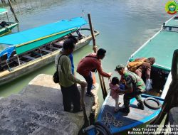 Babinsa Penyengat Pantau Arus Penyeberangan