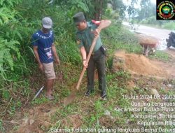 Babinsa Gunung Lengkuas 02 Bintim Bahas Kebersihan Lingkungan