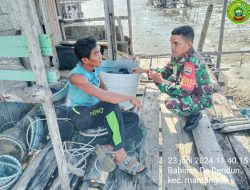 Bersama Nelayan, Babinsa Dendun 02 Berikan Himbauan