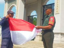 Babinsa Km IX Tindak lanjut Bendera Merah Putih Yang Sobek