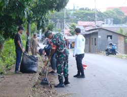 Babinsa TAS, Lakukan Gotong Royong Bersama