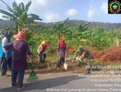 Babinsa Gunung Kijang Koramil 02 Bintim Lakukan Komsos