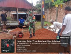 Babinsa Gunung Lengkuas Koramil 02 Bintim Himbau Jaga Kebersihan