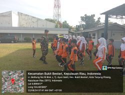 Dua Personel Koramil 01 Kota Berikan Latihan PBB