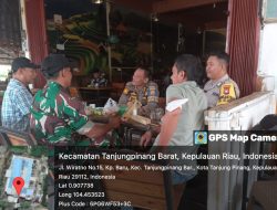 Bahas Terkait Pilkada, Serda Parizal Lakukan Komsos