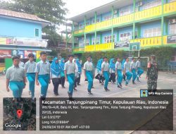 Jelang HUT TNI, Sertu Supriyadi Berikan Latihan PBB